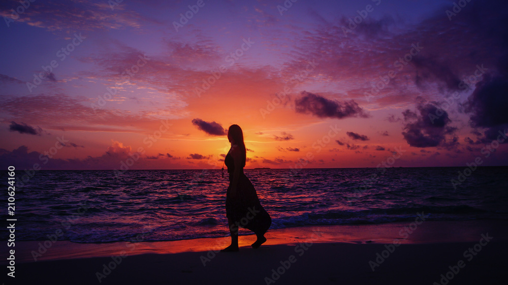 dreaming sunset maldives