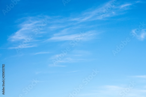 Fototapeta Naklejka Na Ścianę i Meble -  light clouds on a blue sky