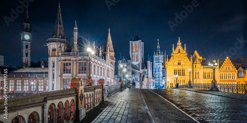 Fotografia Twilight view of Ghent, Flanders, Belgium