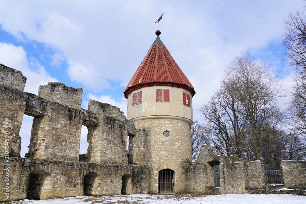 Burg Honburg auf dem Berg honberg in tuttlingen in winter