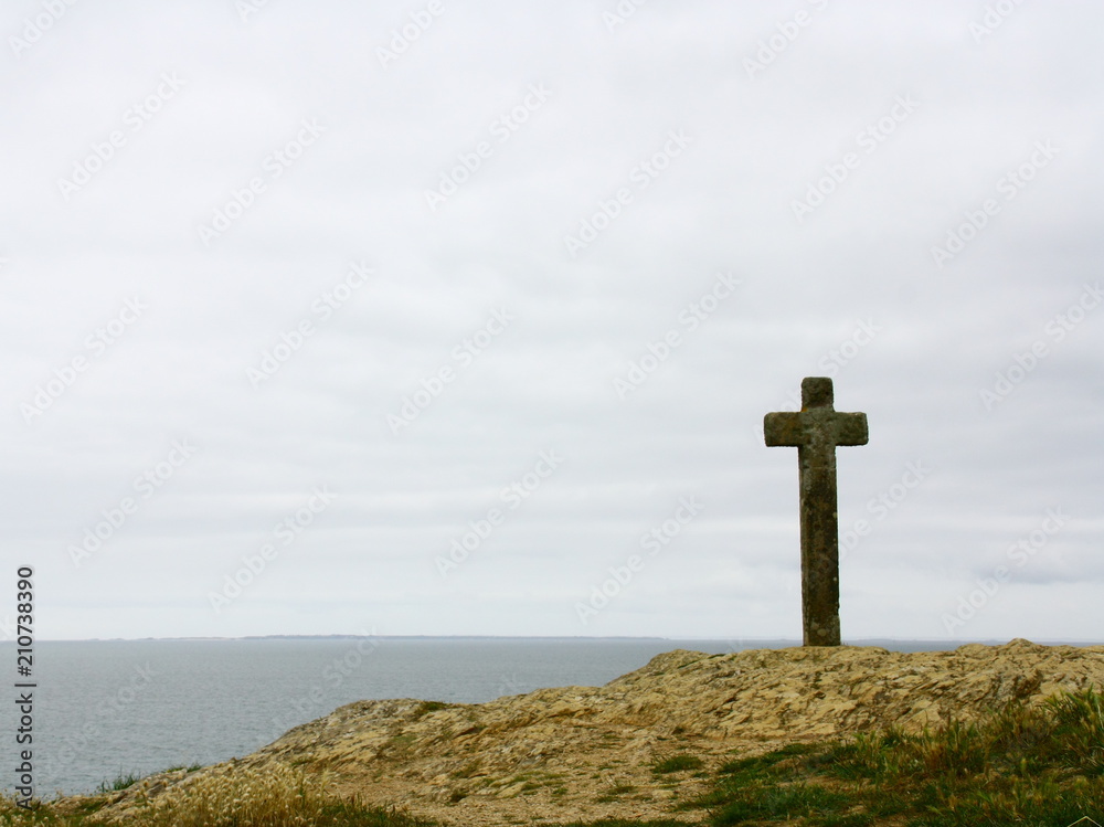paysage breton,la croix du grand mont à st gildas de rhuys