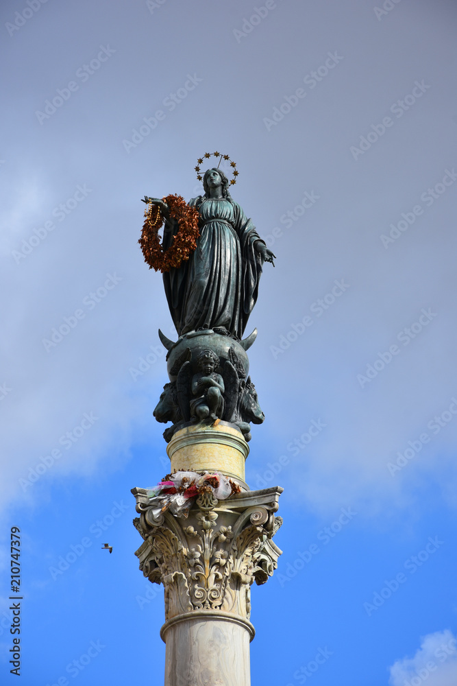 Rome, Column of the Immaculate in Piazza of Spagna.
