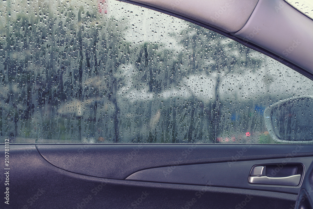 It rains out of the window. It rains out of the window.