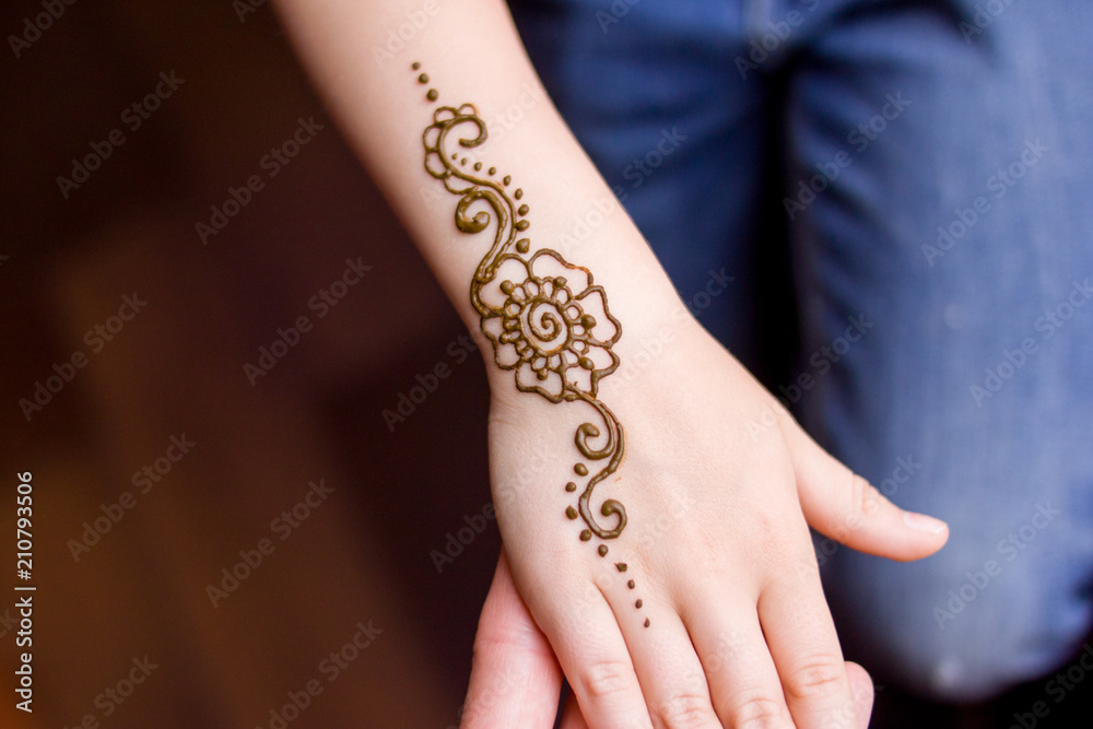 4,316 Mehndi Tattoo Stock Photos - Free & Royalty-Free Stock Photos from  Dreamstime