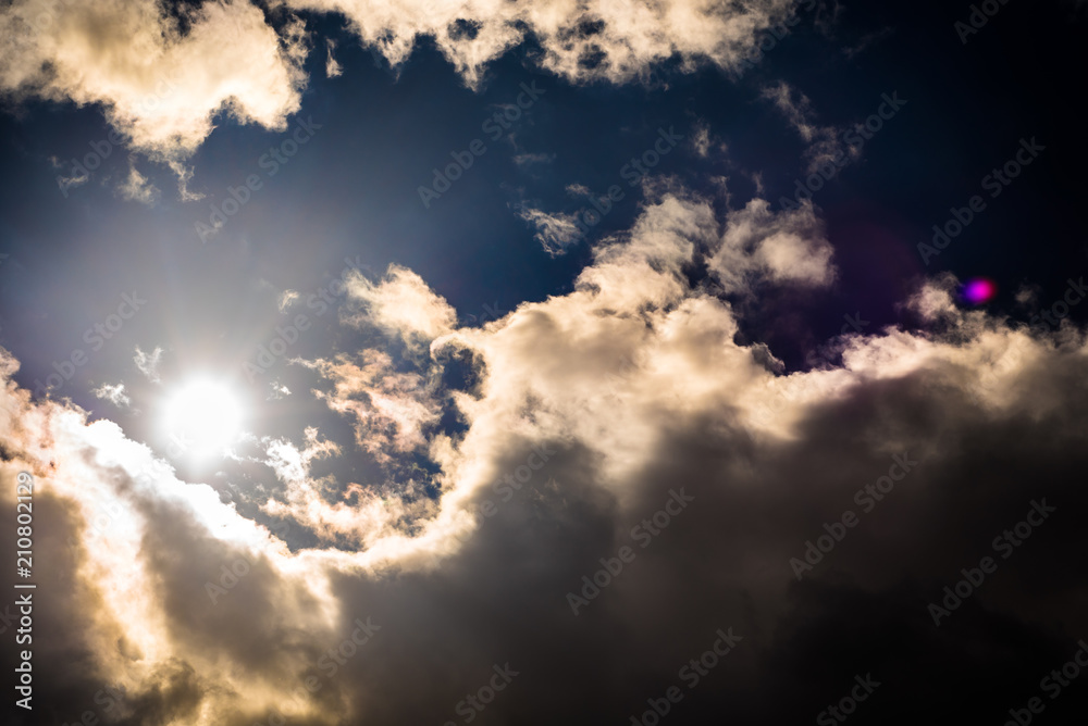 Obraz premium Big and heavy clouds on blue sky background