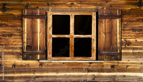 Holzfenster