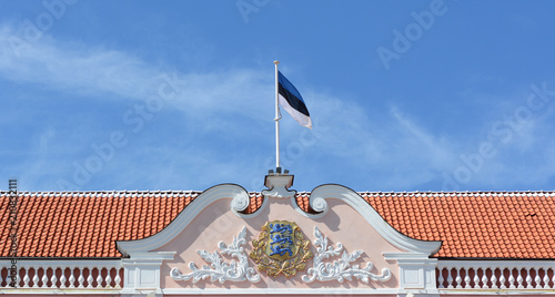 Tableau sur toile Rooftop of Toompea Castle, Estonian Parliament building