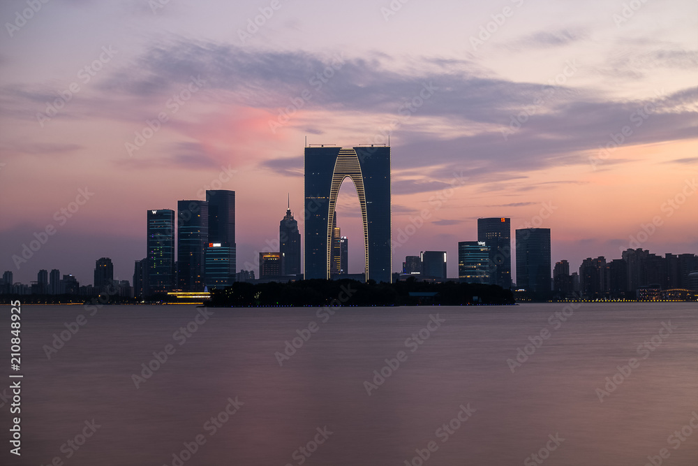 Obraz premium The River Sunset at The Gate of the Orient in Suzhou, China
