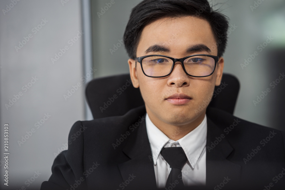 business man using laptop computer business man using laptop computer