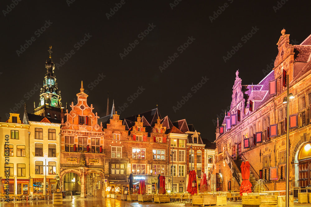 Obraz premium The central historic square with bars and restaurants in Nijmegen, The Netherlands
