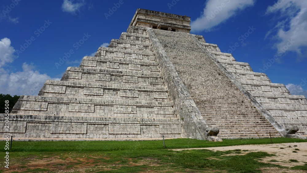 Pirámide de Kukulcán en Chichén Itzá