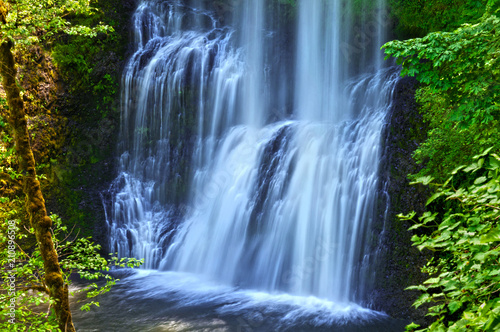 Waterfall cascading in Lower South Falls in Silver Falls State Park