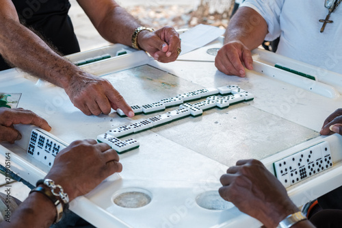 Fotografie Playing Domino Game