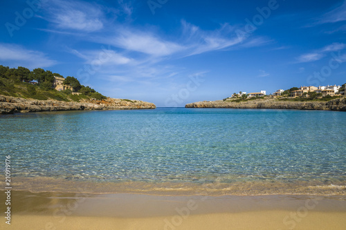 Strandurlaub Sommer Mallorca sonnig mit blauen Himmel © Marc Kunze