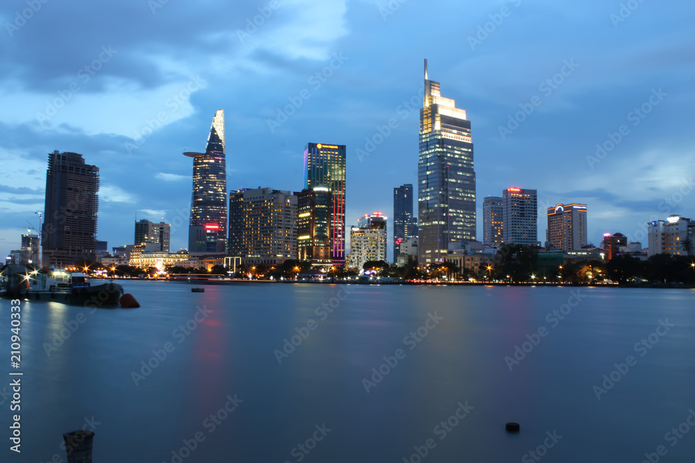 Fototapeta premium Blue hour over Saigon city