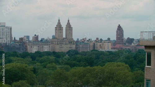 Wallpaper Mural NYC Skyline looking uptown past/over central park toward the San Remo building Torontodigital.ca