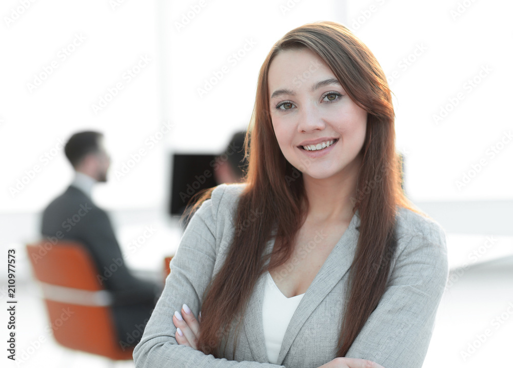 Obraz premium business woman on blurred background office