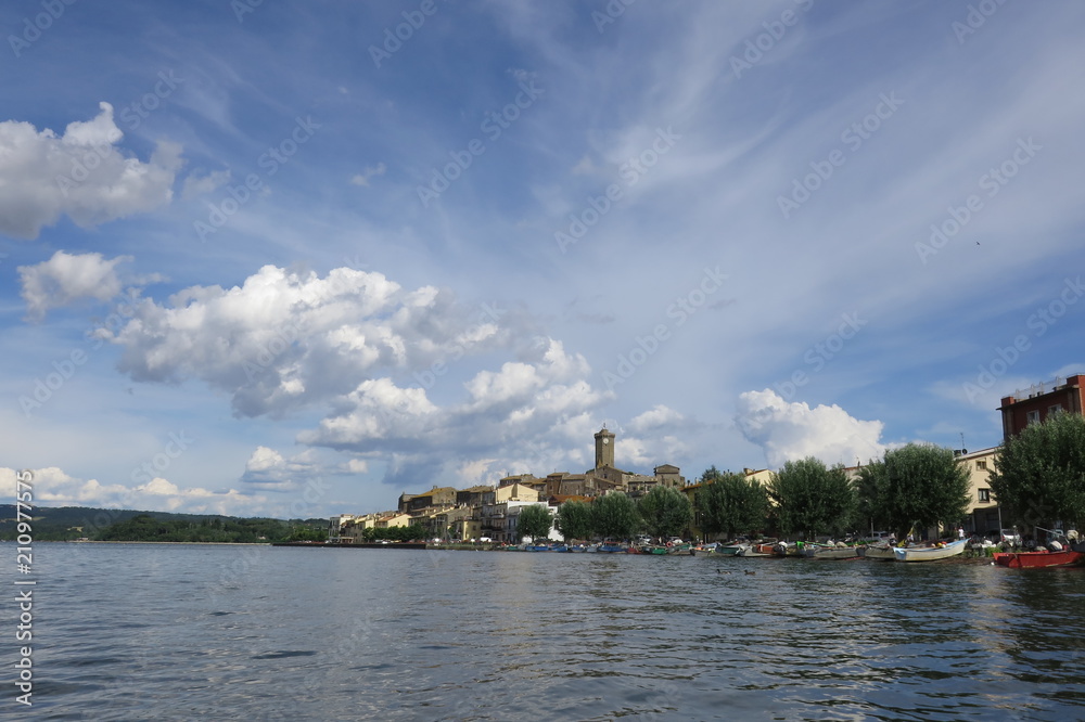 Naklejka premium Marta - Lago di Bolsena