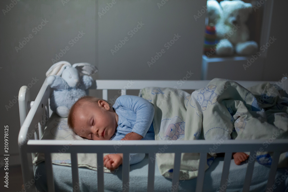 Newborn baby boy clearance beds