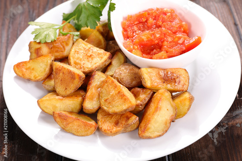 roasted potato and spicy tomato sauce