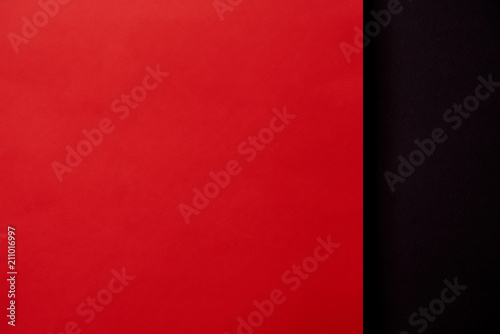 Pattern of overlapping red and black paper sheets © LIGHTFIELD STUDIOS