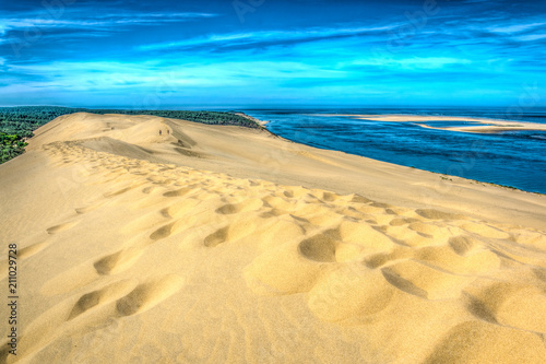 Fototapeta Naklejka Na Ścianę i Meble -  Dune du Pilat, the biggest sand dune in Europe, France