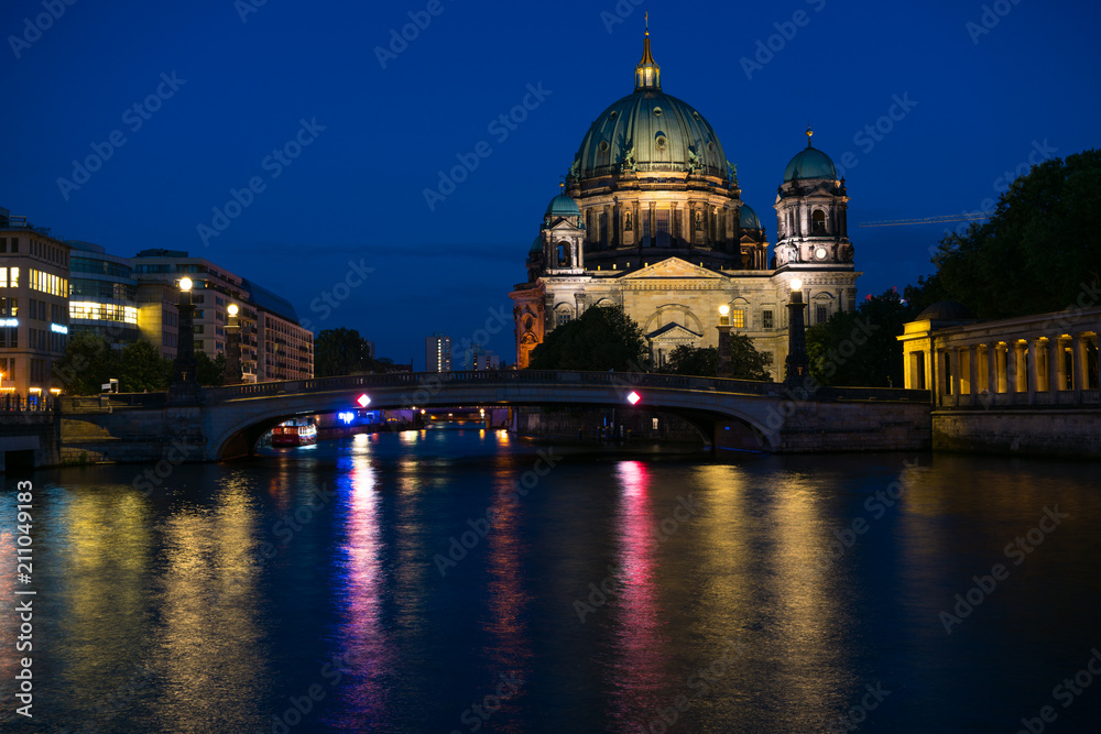 Fototapeta premium Berlin Cathedral , Berliner Dom at night, Berlin ,Germany