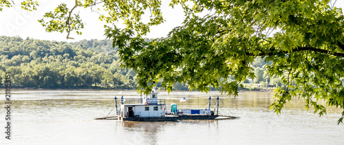 Foto Augusta Kentucky Ferry Crossing Ohio River