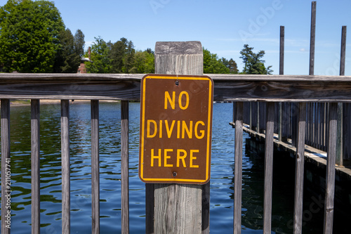 No diving here