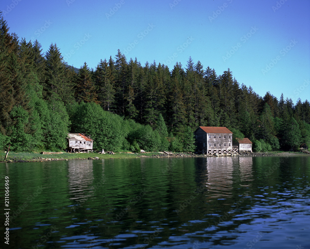 Obraz premium Funter Bay Gold Mine - Funter Bay Alaska
