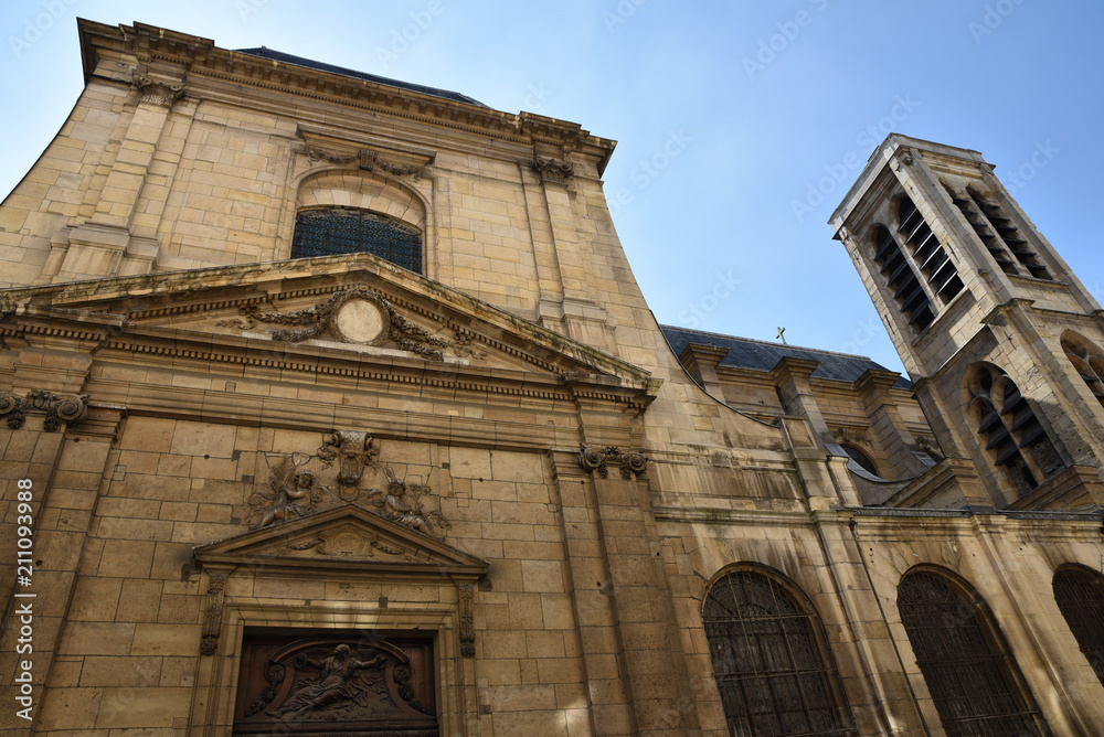 Eglise Saint-Nicolas-du-Chardonnet à Paris, France