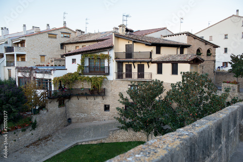 Fototapeta Naklejka Na Ścianę i Meble -  Puente la Reina, ancient spanish city. Spain, Europe.