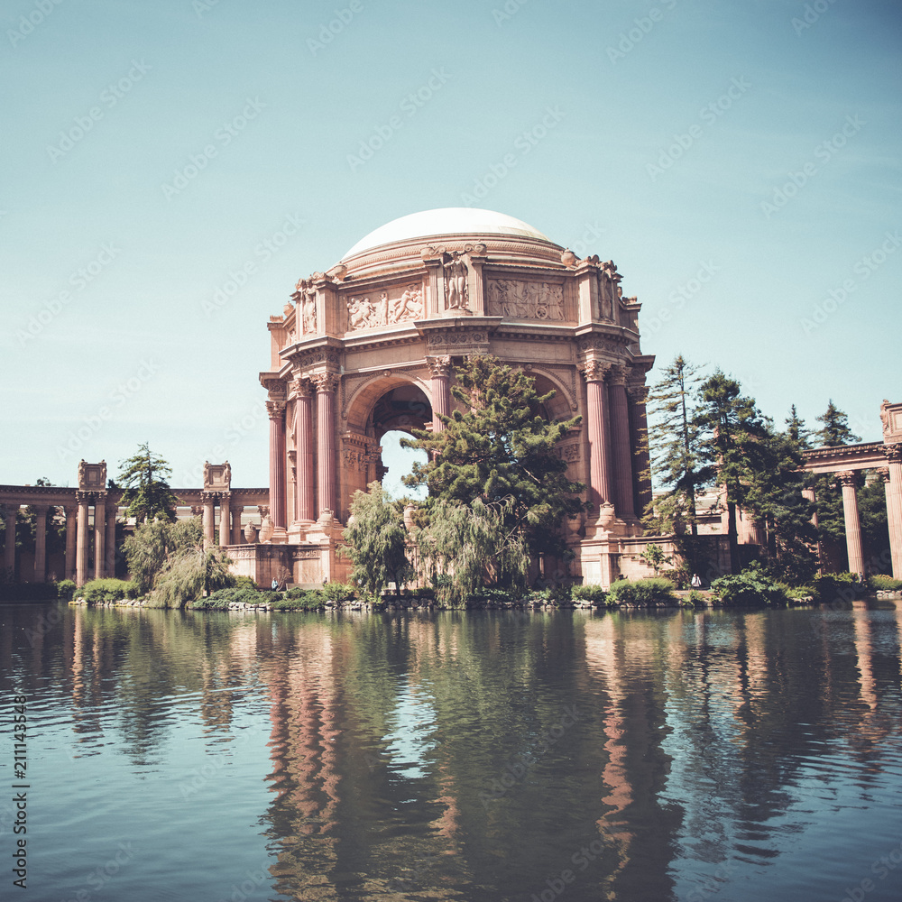 Palace of Fine Arts in San Francisco, USA.