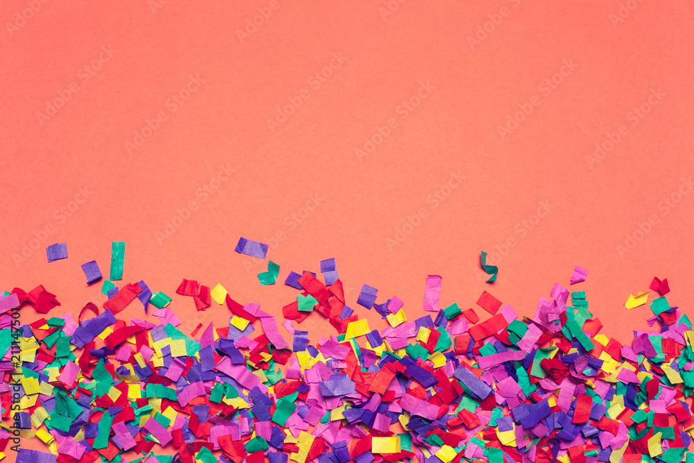 Obraz premium Festive party decor and confetti on pink background