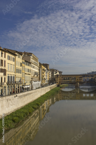 Arno river and historic Ponte Vecchio bridge in Florence © greta gabaglio
