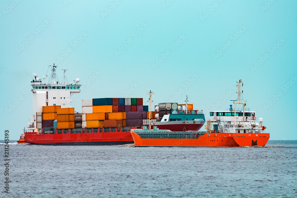 Fototapeta premium Orange cargo ship