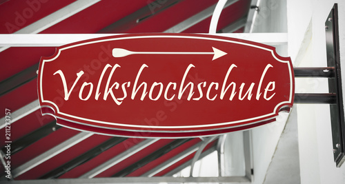 Schild 312 - Volkshochschule