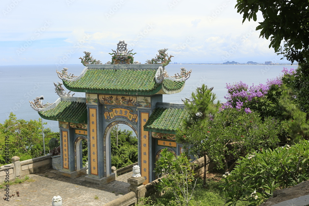 Obraz premium Temple de Lady Bouddha à Danang au Vietnam