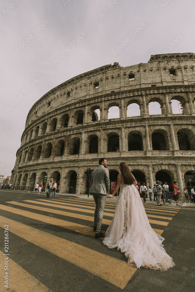 Bride and groom in Rome, Italy