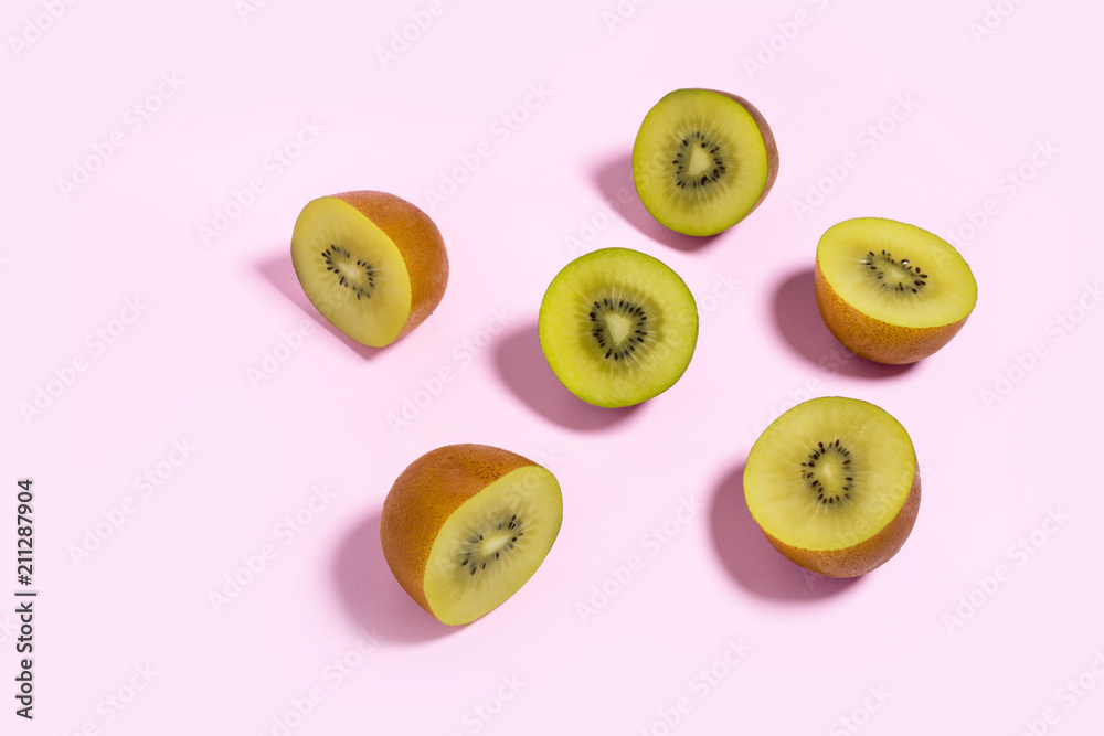 Kiwi in pink Kiwi in pink