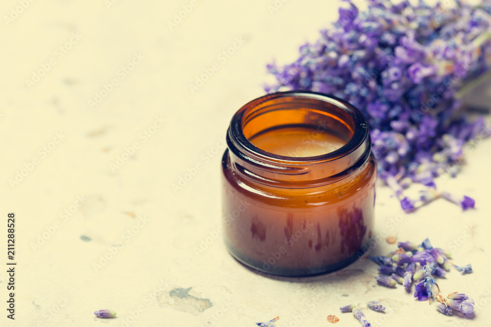 Aromatherapy oil and lavender Aromatherapy oil and lavender