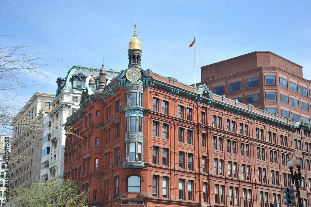 Fototapeta premium Suntrust building in Washington DC
