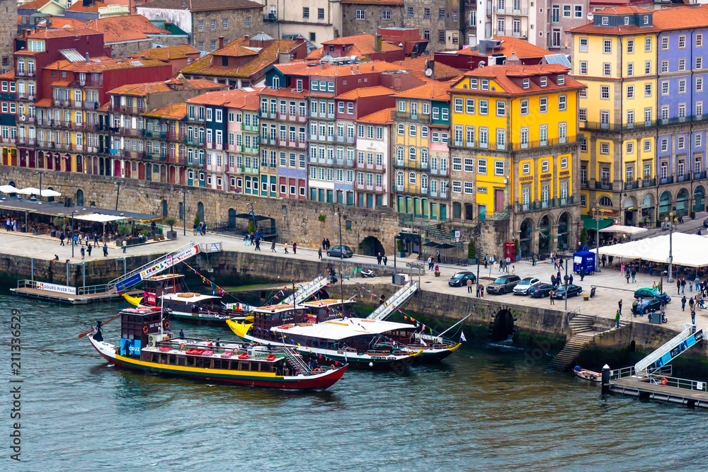 Ribeira Colors and Douro River