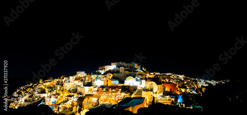 Fototapeta Naklejka Na Ścianę i Meble -  Oia village at night,Santorini island, Greece