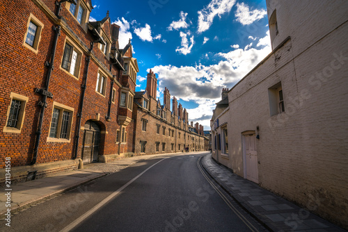 Fototapeta Naklejka Na Ścianę i Meble -  Pembroke street - traditional Cambridge city architecture in England