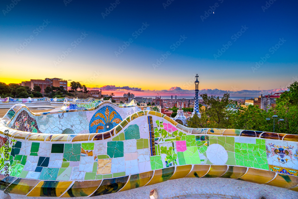 Obraz premium Barcelona at sunrise in Spain