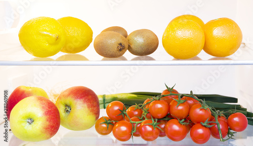 Obst und Gemüse im Kühlschrank