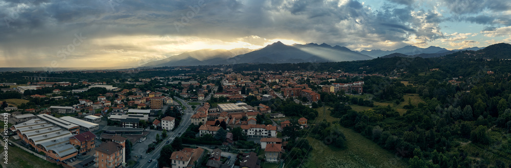 Panorama Città di Biella in elicottero