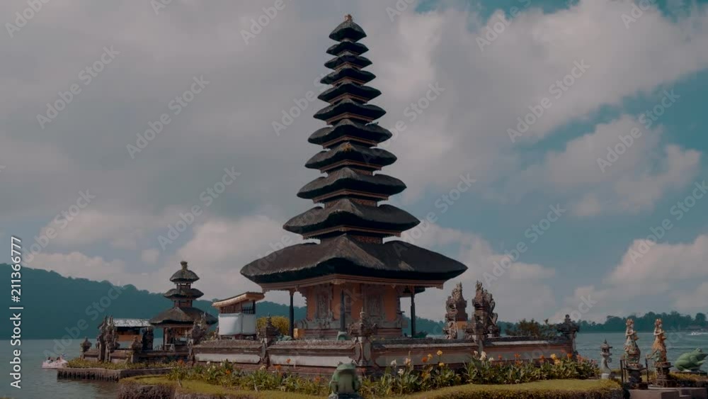 Pura Ulun Danu Bratan Temple, Bedugul Mountains, Bratan Lake, Bali, Indonesia