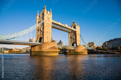 Fototapeta Naklejka Na Ścianę i Meble -  Tower Bridge in London